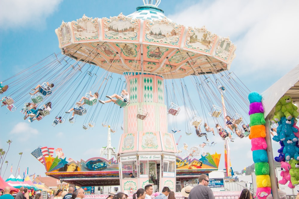 Theme Parks & Attractions